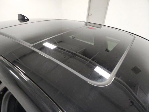 Used 2023 Chevrolet Malibu LT image 15