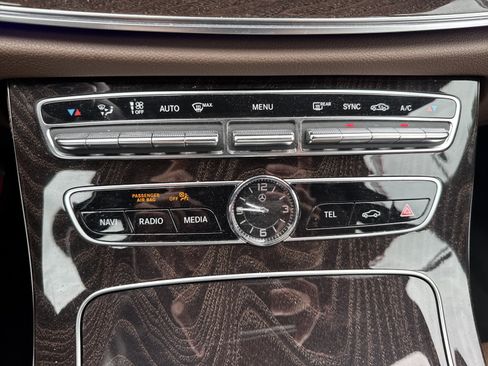 Certified 2020 Mercedes-Benz E 350 4MATIC Sedan image 19