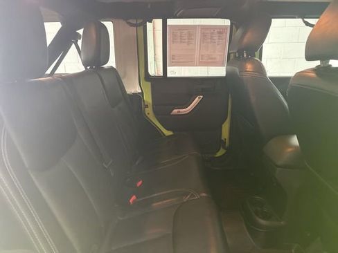 Used 2016 Jeep Wrangler Unlimited Sahara w/ Connectivity Group AWD/4WD image 20