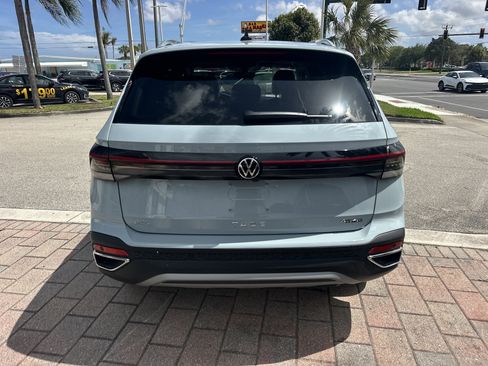 New 2026 Volkswagen Taos SEL AWD/4WD image 7