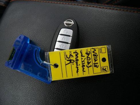 Certified 2023 Nissan Maxima SR w/ Sport Mat Group image 28