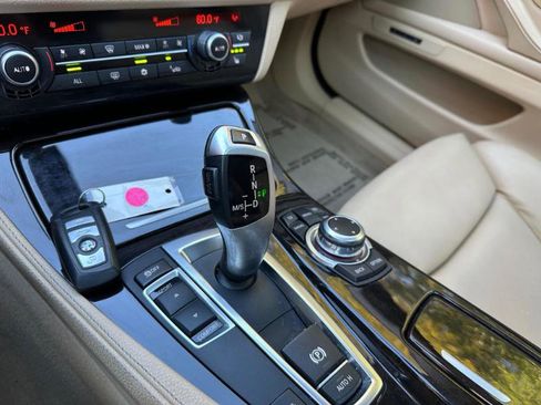 Used 2011 BMW 535i Sedan image 33
