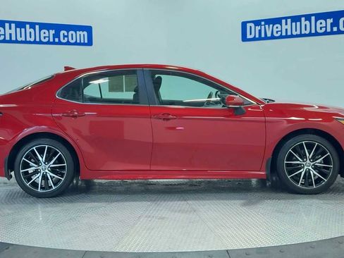 Used 2023 Toyota Camry SE image 9