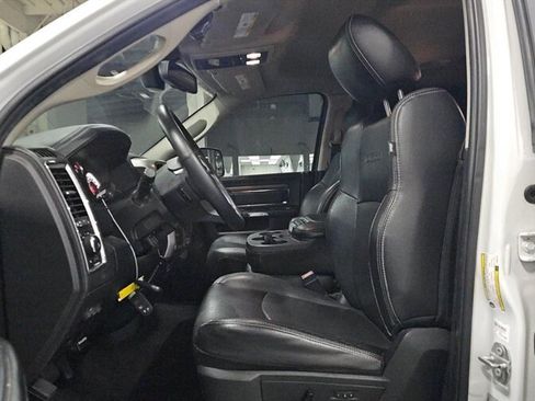 Used 2017 RAM 2500 Laramie w/ Sport Appearance Group AWD/4WD image 7