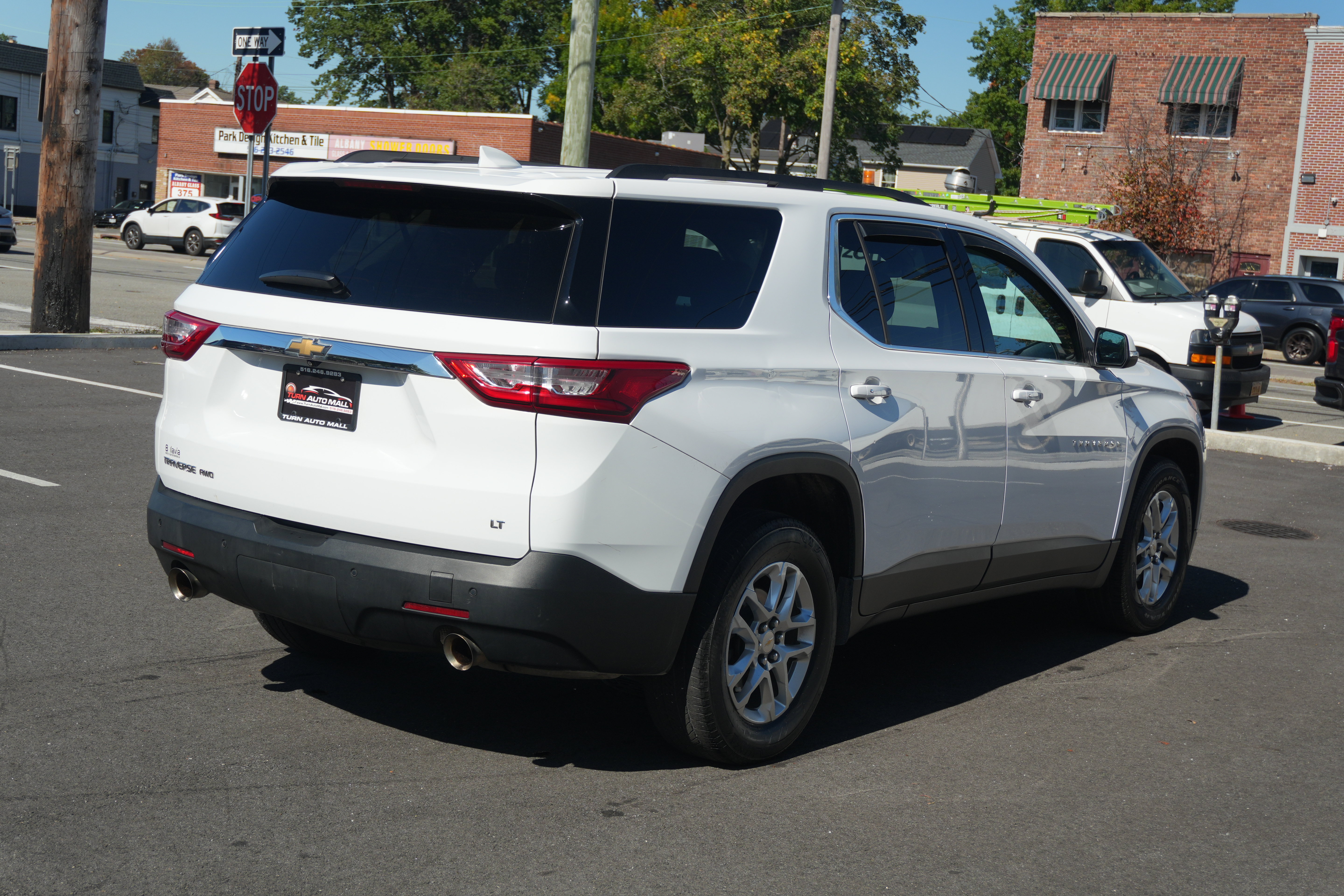 Used 2021 Chevrolet Traverse LT AWD/4WD image 5