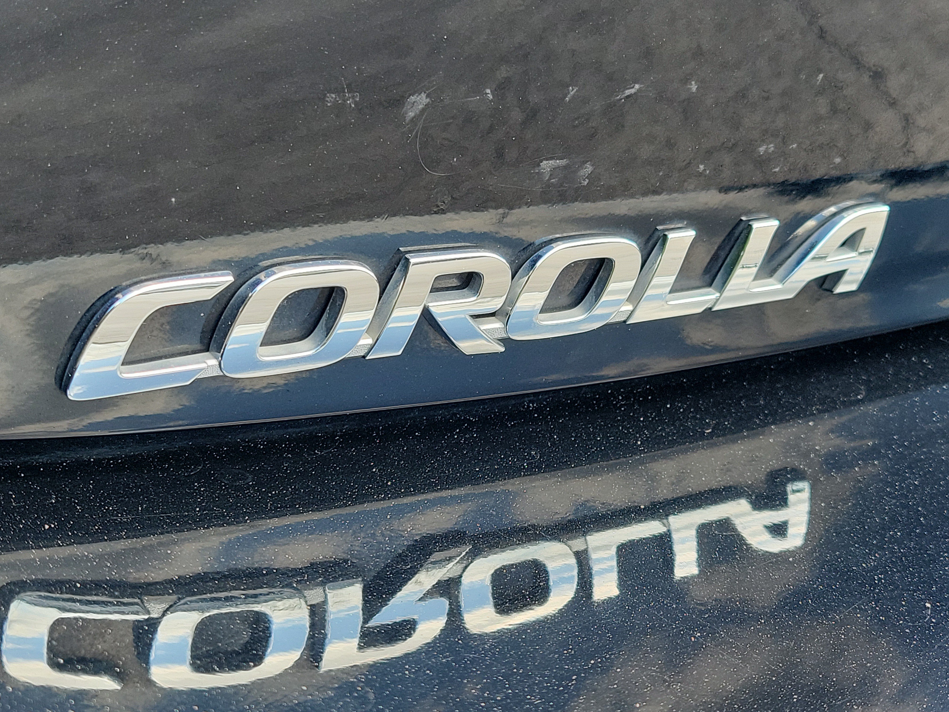 Used 2025 Toyota Corolla SE FWD image 11