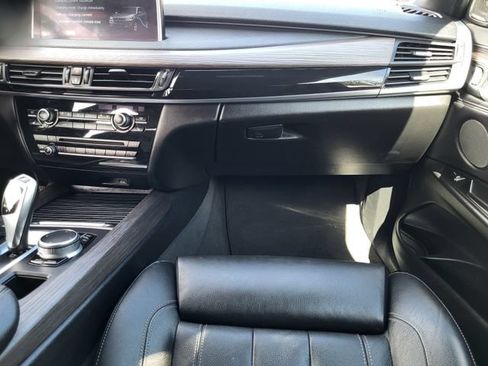 Used 2018 BMW X5 xDrive40e AWD/4WD image 27