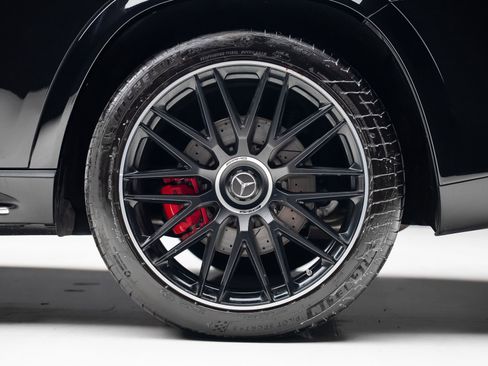 Used 2024 Mercedes-Benz GLS 63 AMG 4MATIC image 23