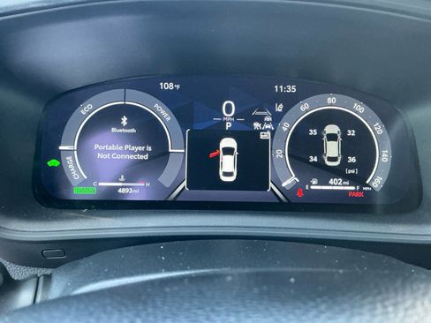 Certified 2026 Toyota Corolla SE w/ SE Premium Package FWD image 10