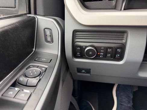 New 2026 Ford F350 XLT w/ XLT Premium Package AWD/4WD image 29