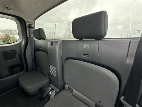 Used 2024 Nissan Frontier S w/ Technology Package image 15