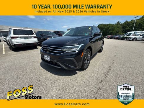 Used 2022 Volkswagen Tiguan SE w/ Panoramic Sunroof Package AWD/4WD image 1