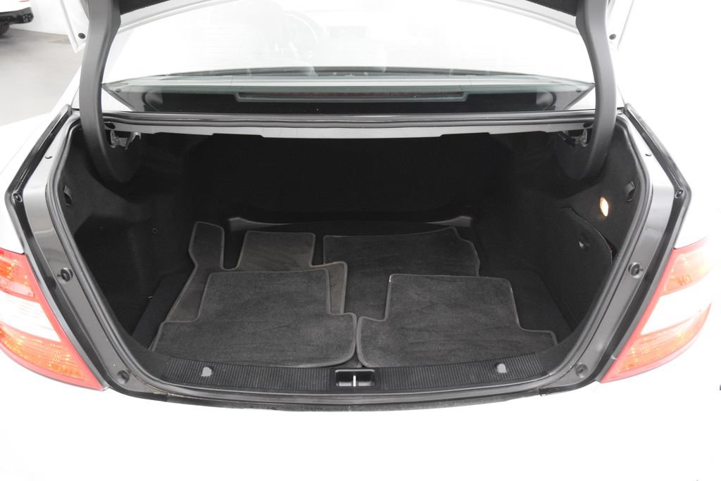 Used 2011 Mercedes-Benz C 300 Sedan image 29