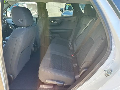 Certified 2022 Chevrolet Blazer LT w/ LPO, Black Accent Package image 17