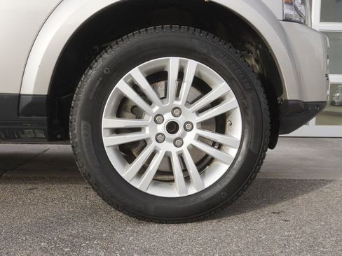 Used 2016 Land Rover LR4 HSE LUX image 35