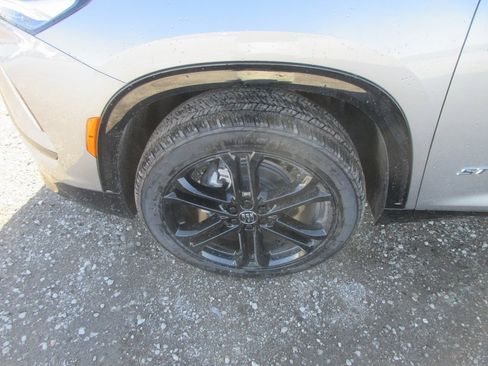 New 2026 Buick Enclave Sport Touring image 12