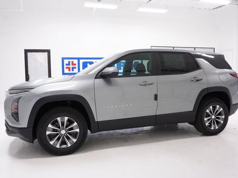 New 2026 Chevrolet Equinox LT image 10