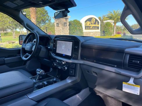 Used 2023 Ford F150 Lightning XLT image 5