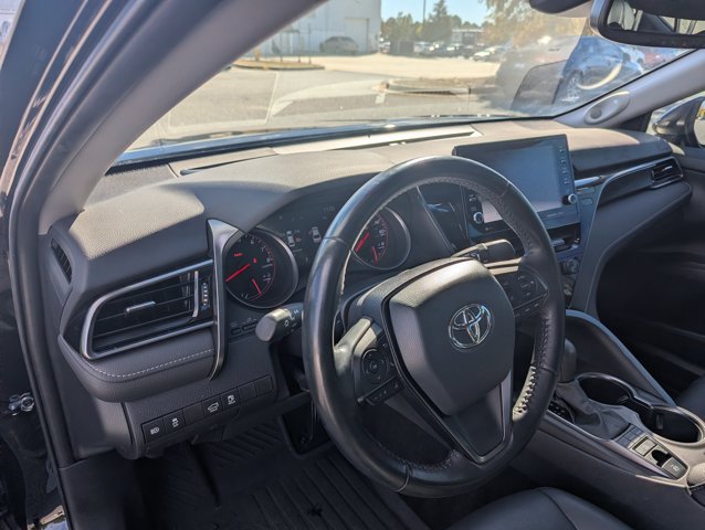 Used 2022 Toyota Camry XSE FWD image 12