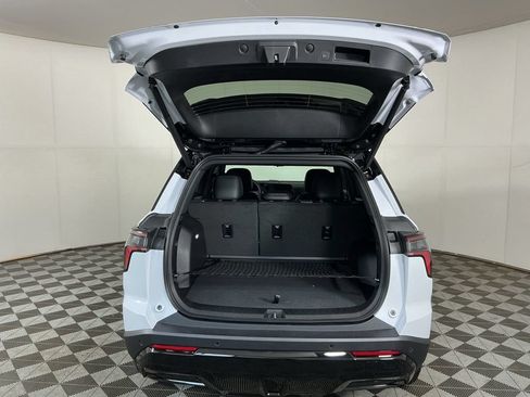 New 2026 Chevrolet Equinox RS w/ Convenience Package III AWD/4WD image 10
