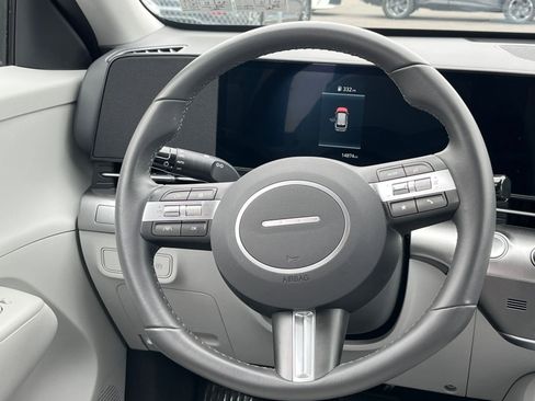 Used 2025 Hyundai Kona SEL image 28