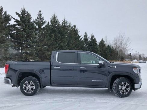 Used 2025 GMC Sierra 1500 SLT image 23