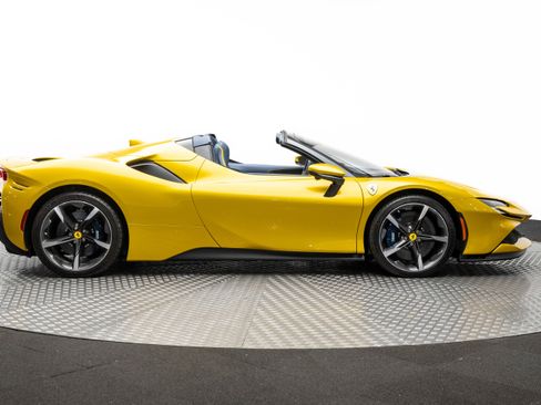 Certified 2024 Ferrari SF90 Spider image 9