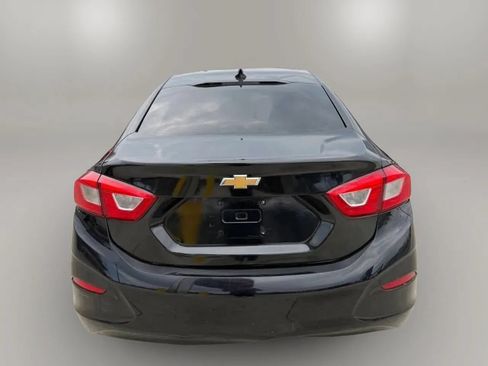 Used 2019 Chevrolet Cruze LT w/ LT Fleet Convenience Package FWD image 6