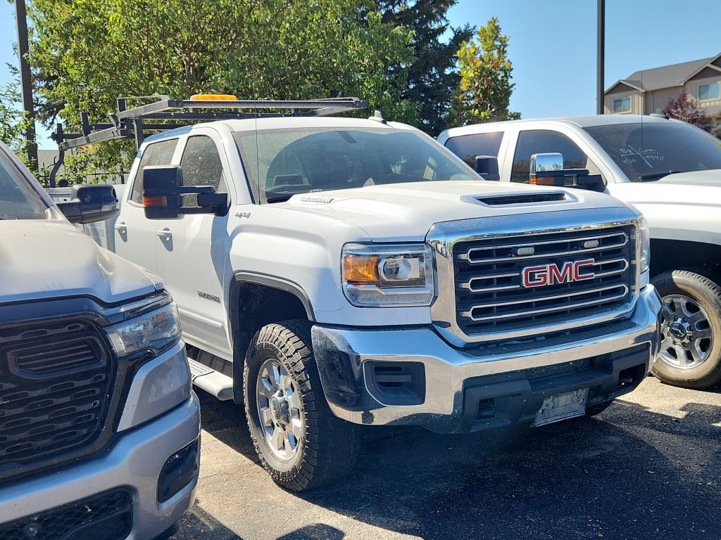 Used 2018 GMC Sierra 3500 SLE AWD/4WD image 1