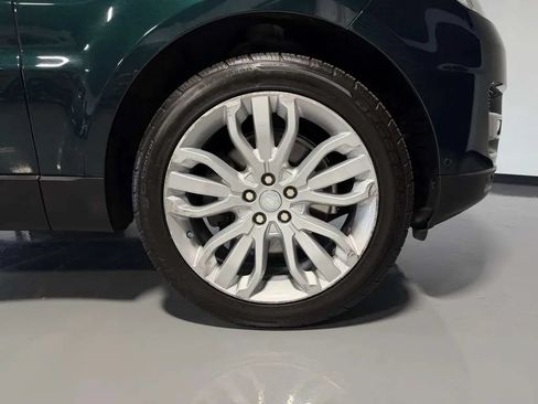 Used 2016 Land Rover Range Rover Sport HSE AWD/4WD image 9