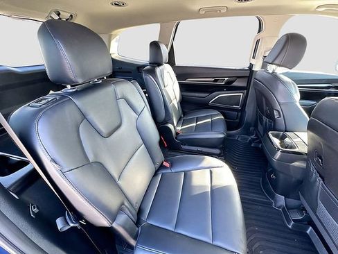 Certified 2024 Kia Telluride S w/ S Sunroof Package image 32