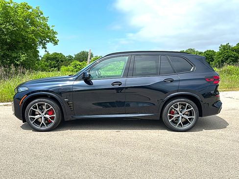 New 2026 BMW X5 xDrive50e w/ M Sport Package AWD/4WD image 5