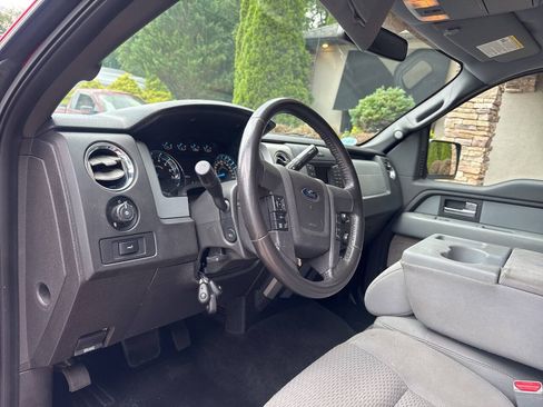 Used 2014 Ford F150 XLT w/ Equipment Group 302A Luxury AWD/4WD image 10