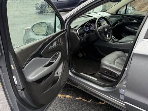 Used 2020 Buick Envision Essence FWD image 18
