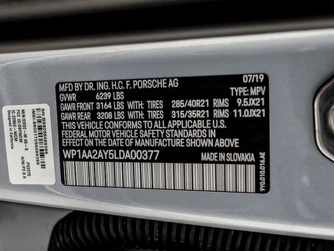 Used 2020 Porsche Cayenne image 54