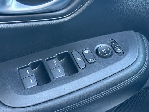 New 2026 Honda HR-V LX image 13