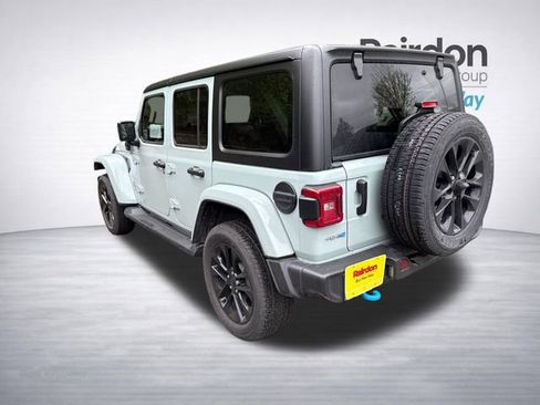 Used 2023 Jeep Wrangler Unlimited Sahara AWD/4WD image 6