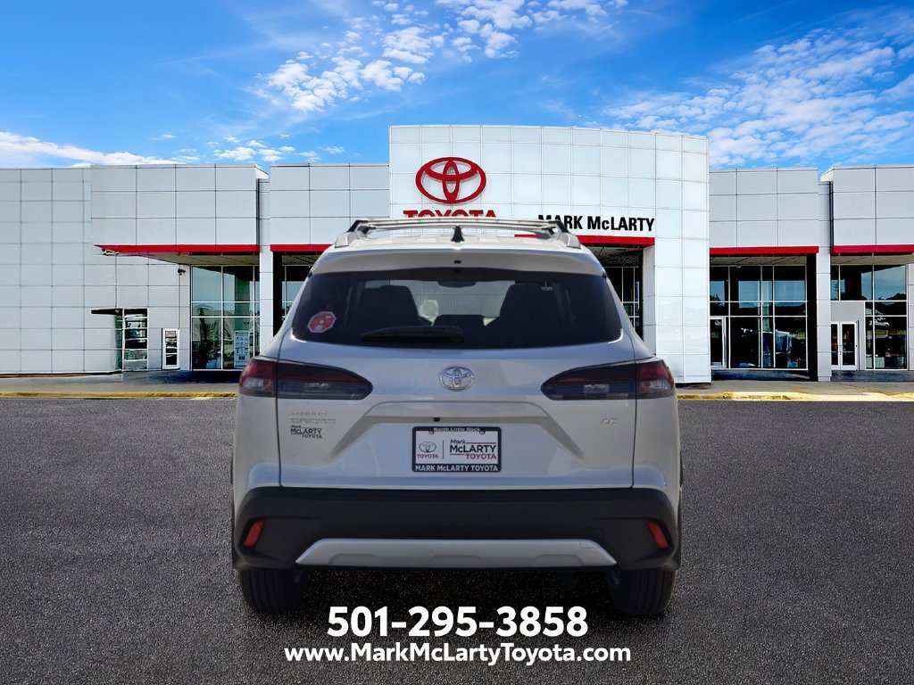 New 2026 Toyota Corolla Cross LE w/ Moonroof Package FWD image 4