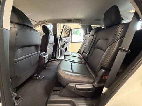 Used 2023 Nissan Pathfinder SL AWD/4WD image 55