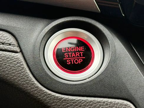 Used 2018 Honda Odyssey EX image 42