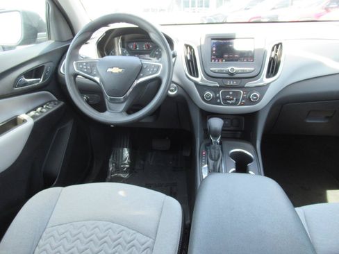 Used 2024 Chevrolet Equinox LS w/ Driver Confidence II Package FWD image 13