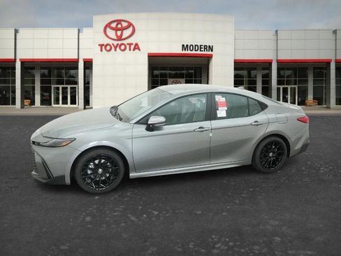 New 2026 Toyota Camry SE FWD image 12