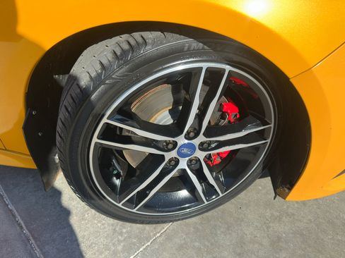 Used 2016 Ford Focus ST w/ Equipment Group 401A image 56