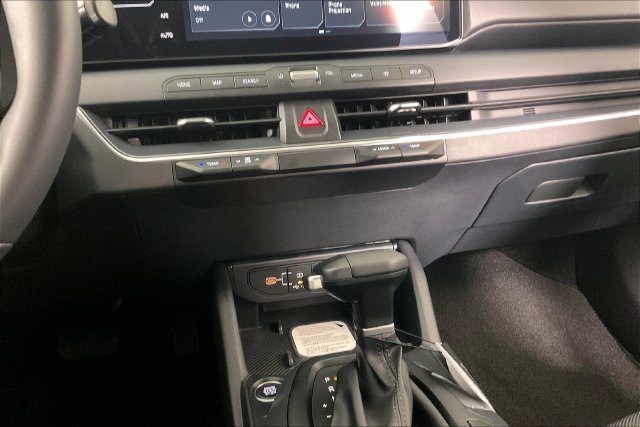 New 2027 Kia K4 EX FWD image 7