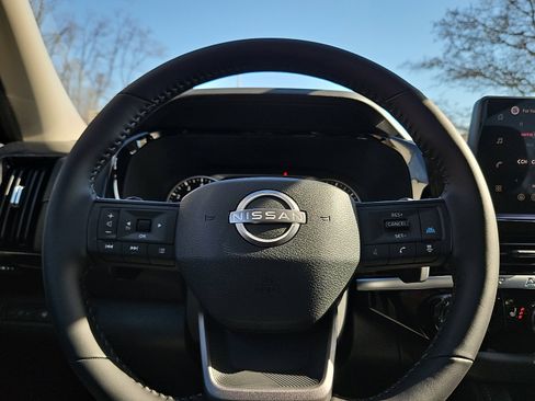 New 2026 Nissan Pathfinder SV image 15