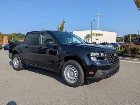 New 2025 Ford Maverick XL image 2