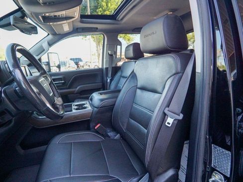 Used 2018 GMC Sierra 3500 Denali w/ Duramax Plus Package AWD/4WD image 19
