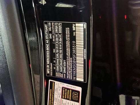 Used 2025 Mercedes-Benz GLC 350e 4MATIC image 27