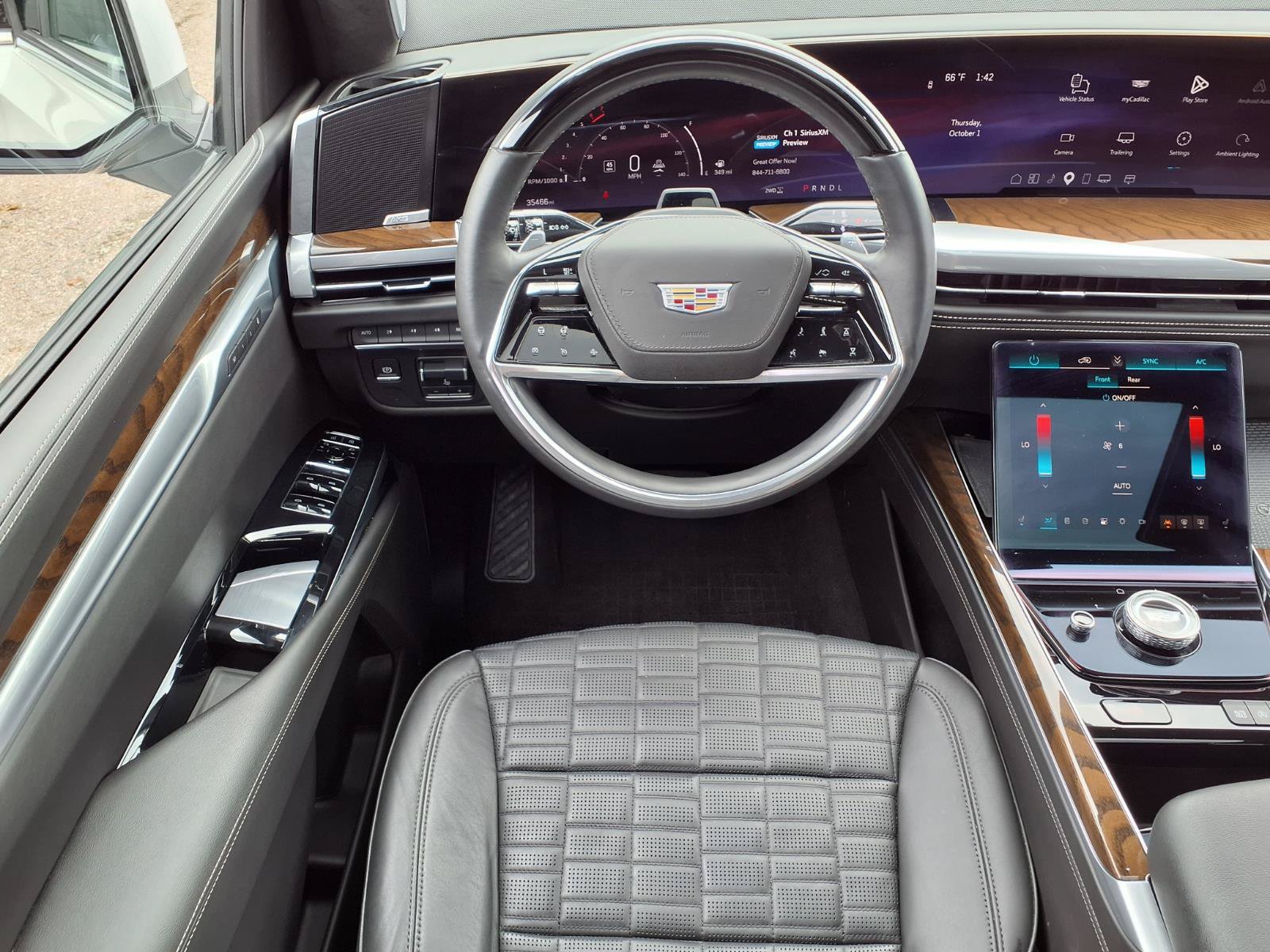 Used 2025 Cadillac Escalade Premium Luxury Platinum w/ LPO, Floor Liner Package AWD/4WD image 13