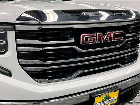 Used 2024 GMC Sierra 1500 SLT w/ SLT Convenience Package AWD/4WD image 36